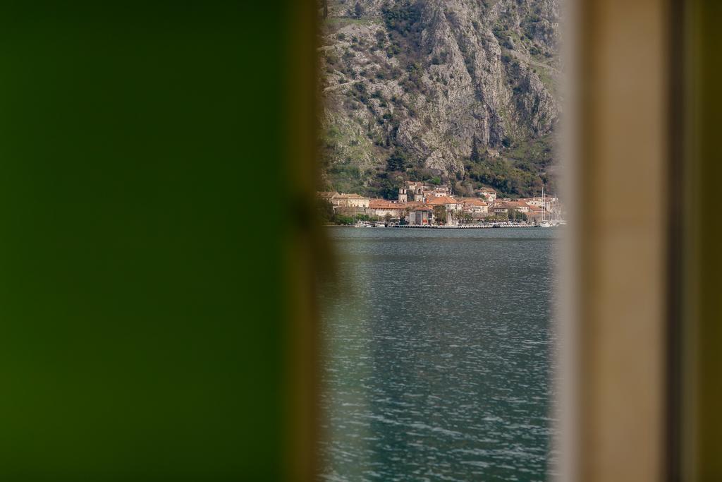 Sea Holiday Muo With Sea And City View Kotor Bagian luar foto